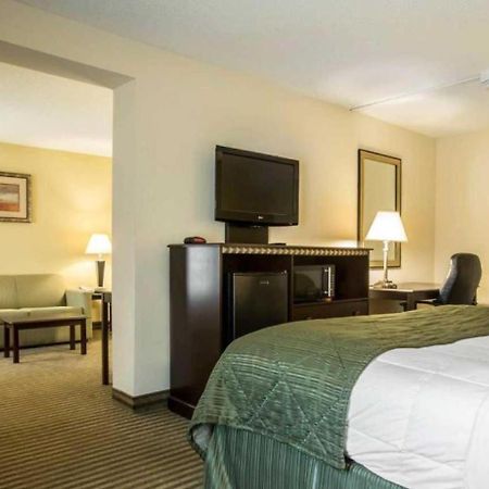 Quality Inn & Suites Greenville - Haywood Mall Exteriér fotografie