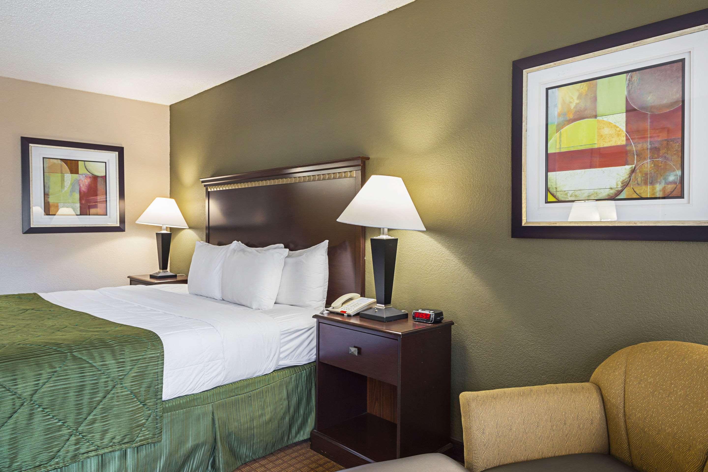 Quality Inn & Suites Greenville - Haywood Mall Exteriér fotografie