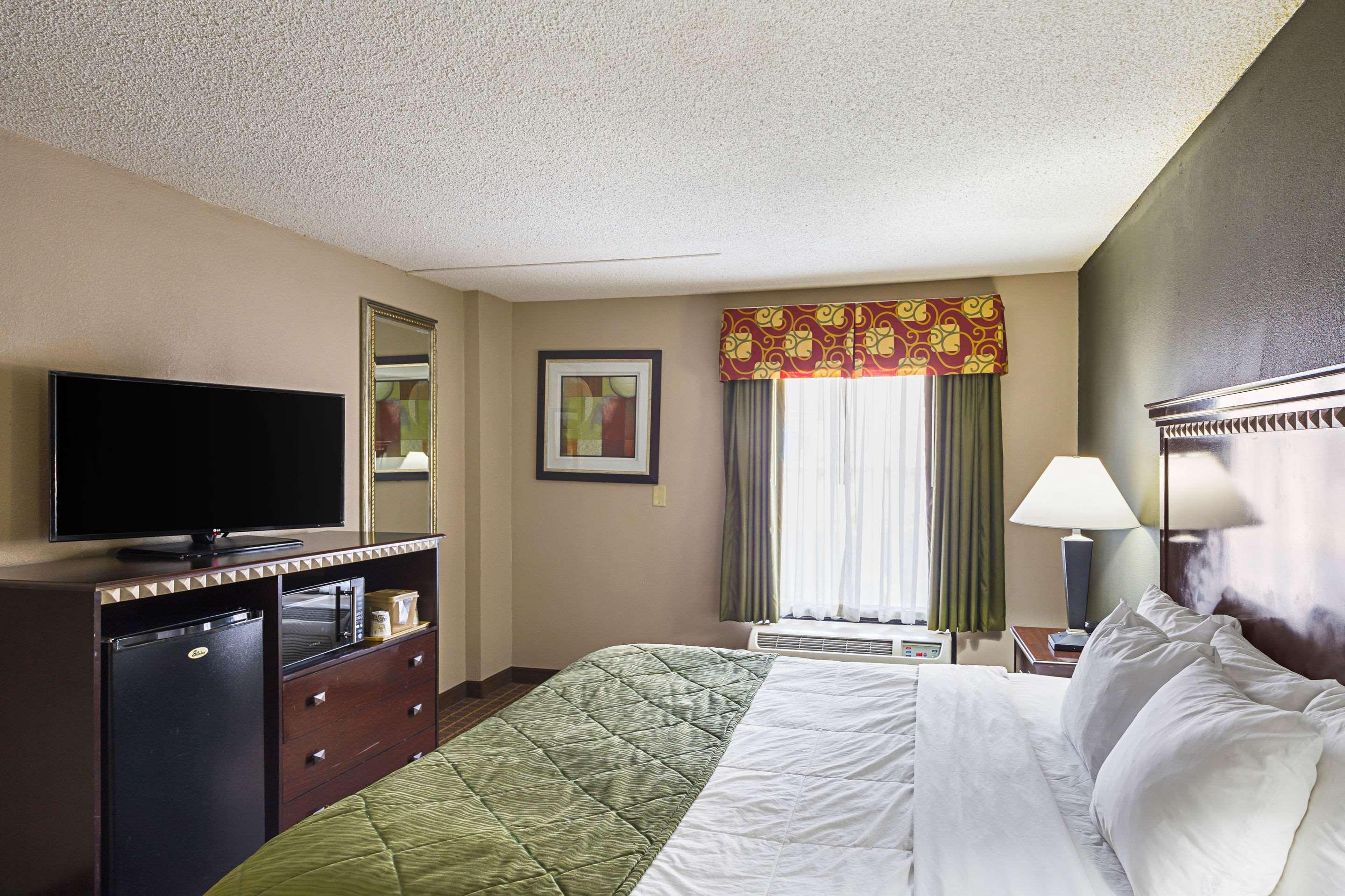 Quality Inn & Suites Greenville - Haywood Mall Exteriér fotografie