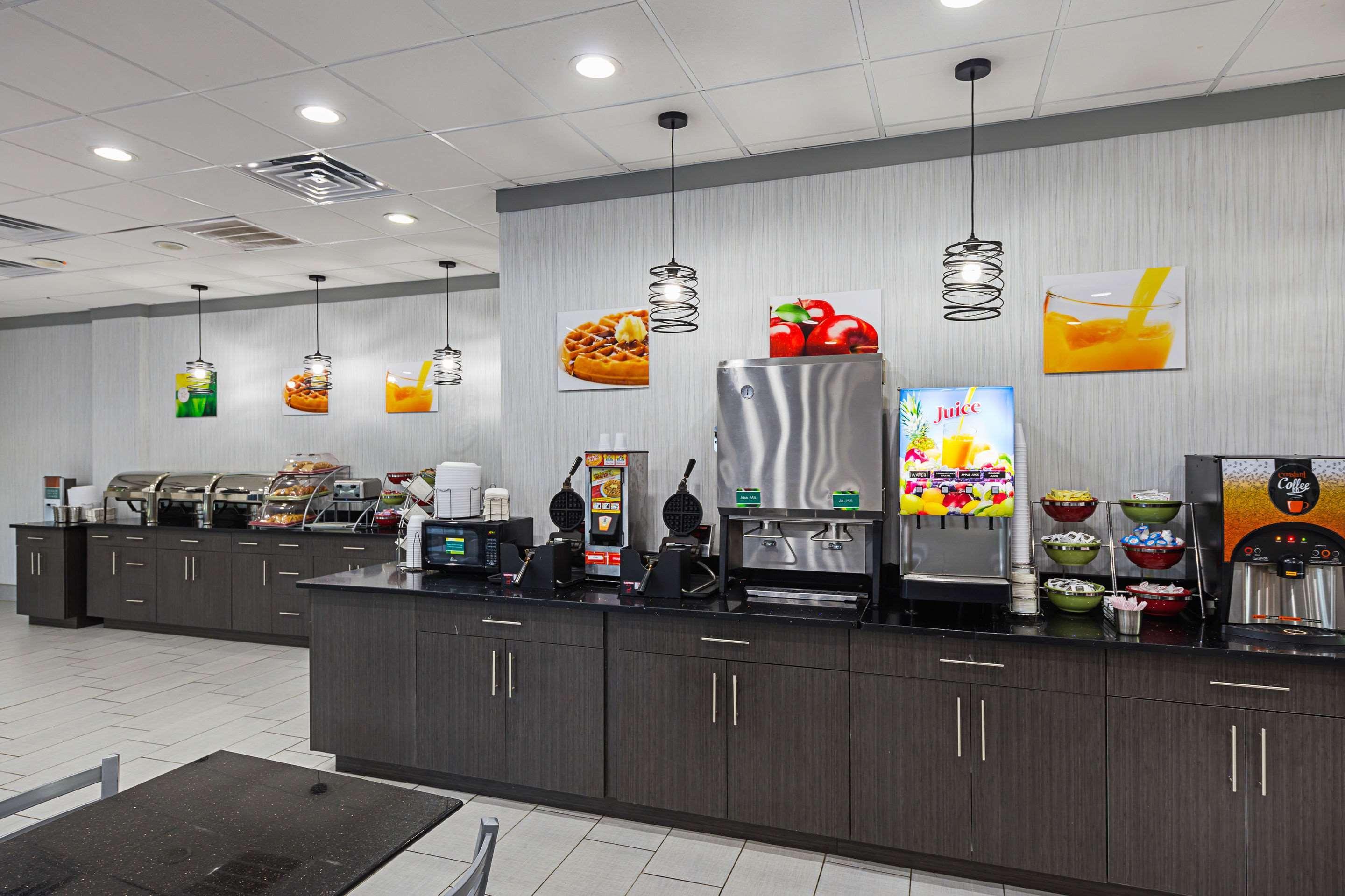 Quality Inn & Suites Greenville - Haywood Mall Exteriér fotografie