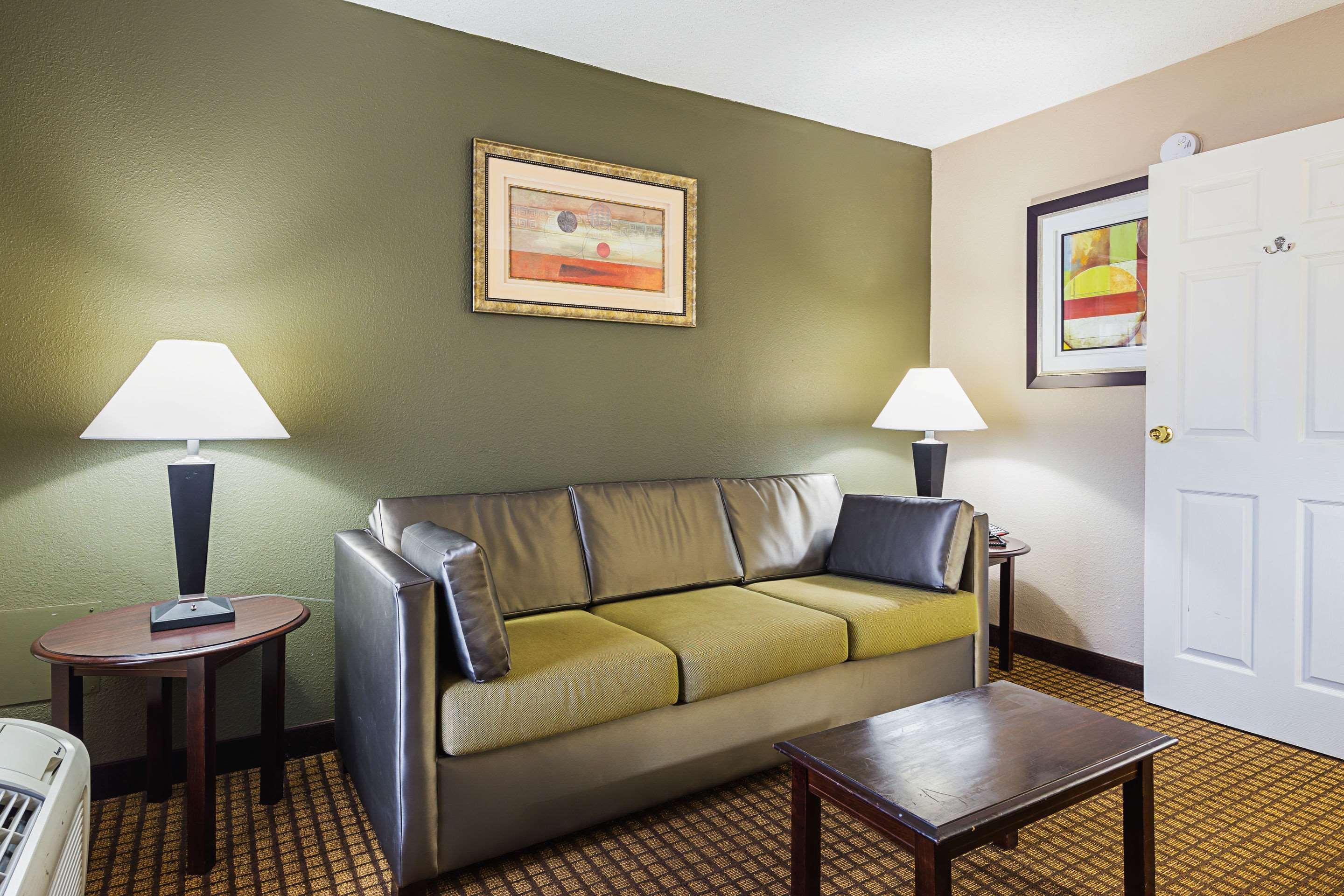Quality Inn & Suites Greenville - Haywood Mall Exteriér fotografie
