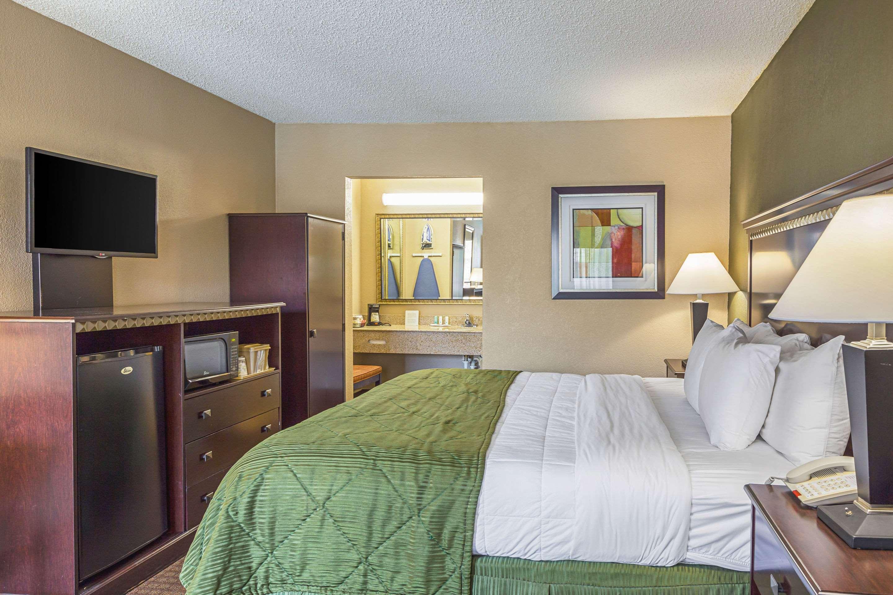 Quality Inn & Suites Greenville - Haywood Mall Exteriér fotografie