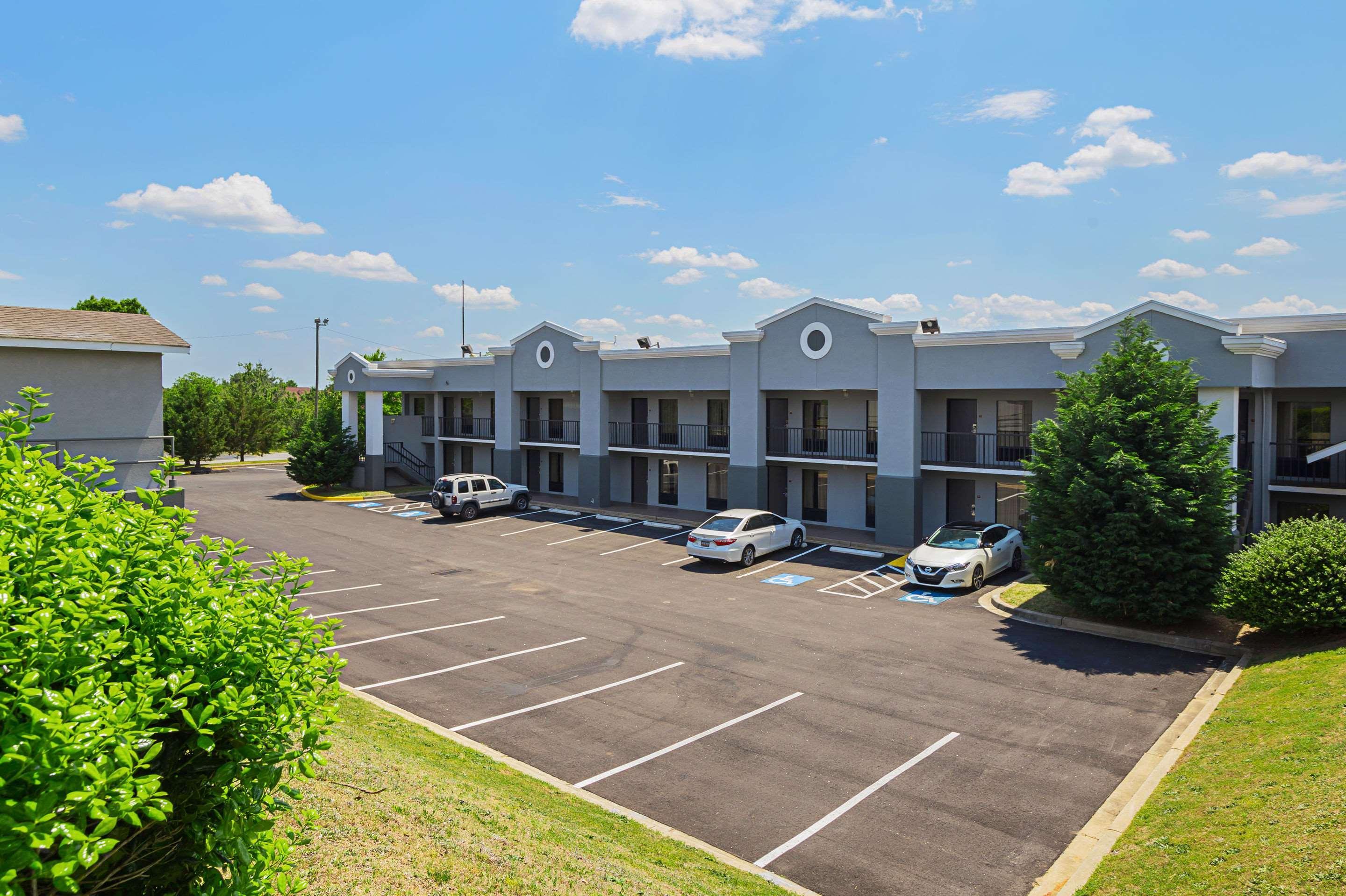Quality Inn & Suites Greenville - Haywood Mall Exteriér fotografie