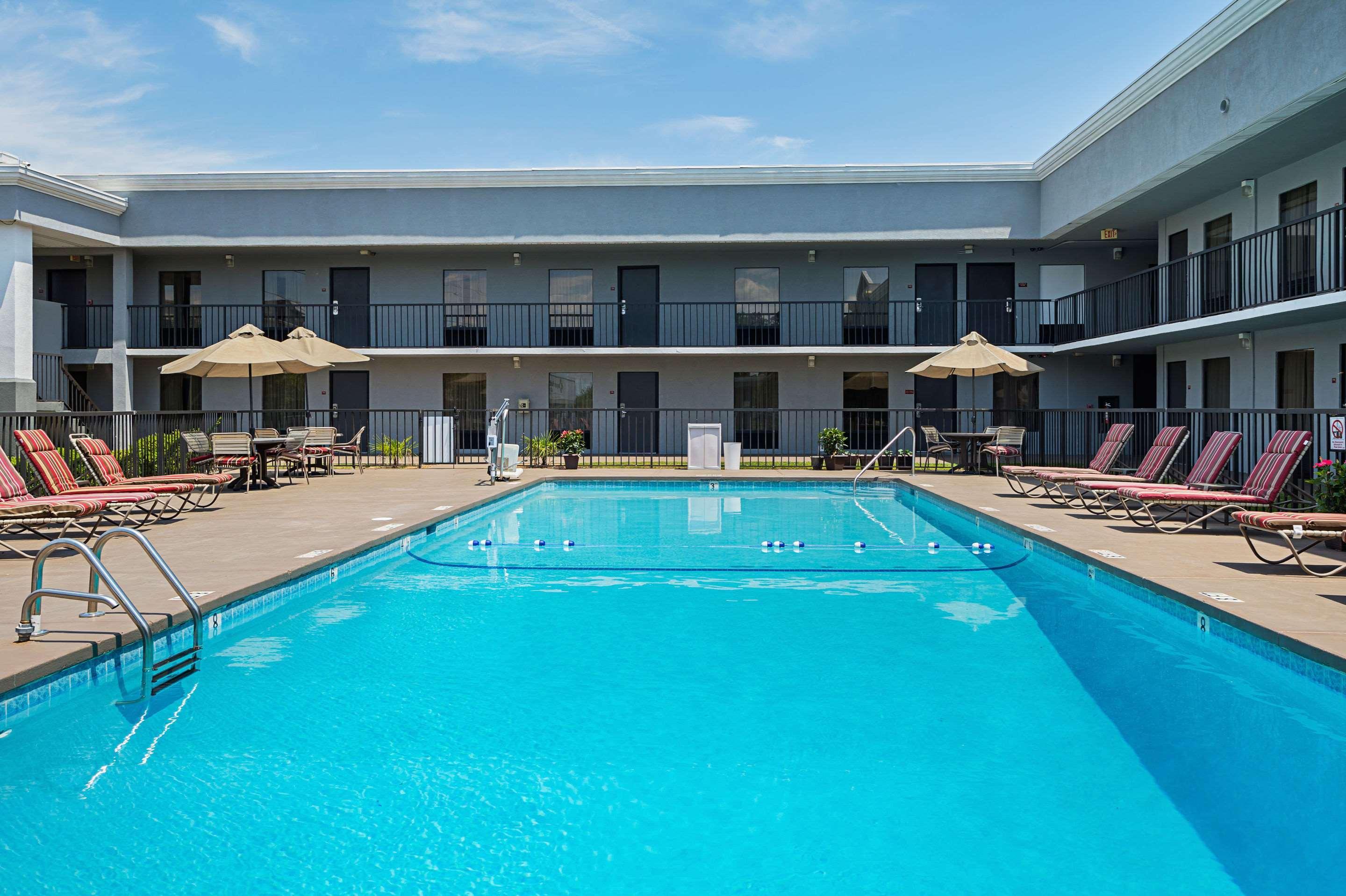 Quality Inn & Suites Greenville - Haywood Mall Exteriér fotografie