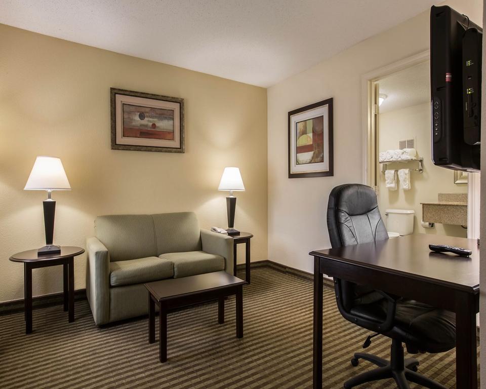 Quality Inn & Suites Greenville - Haywood Mall Exteriér fotografie