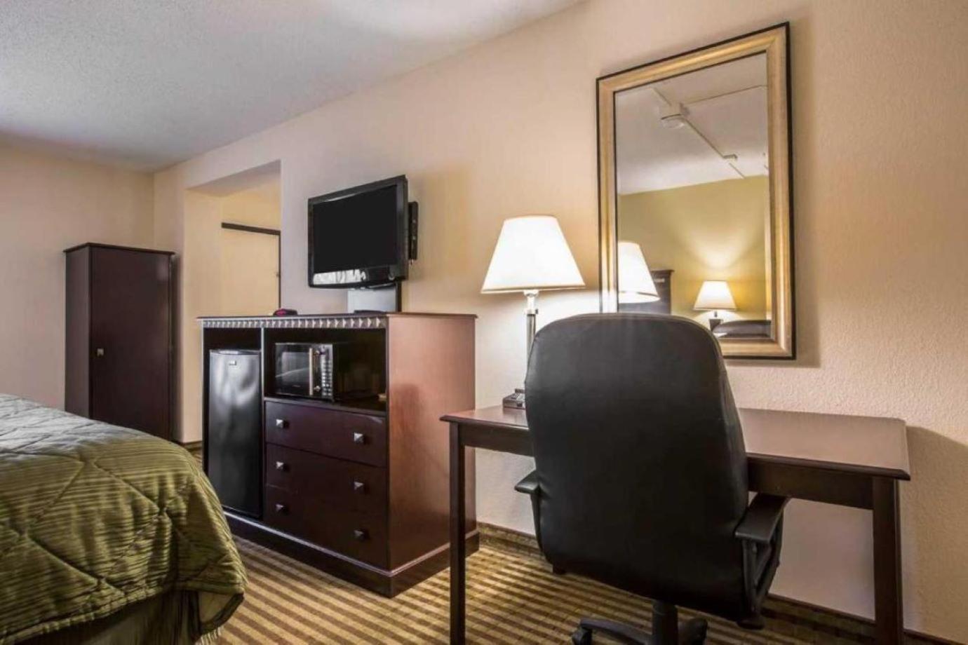 Quality Inn & Suites Greenville - Haywood Mall Exteriér fotografie
