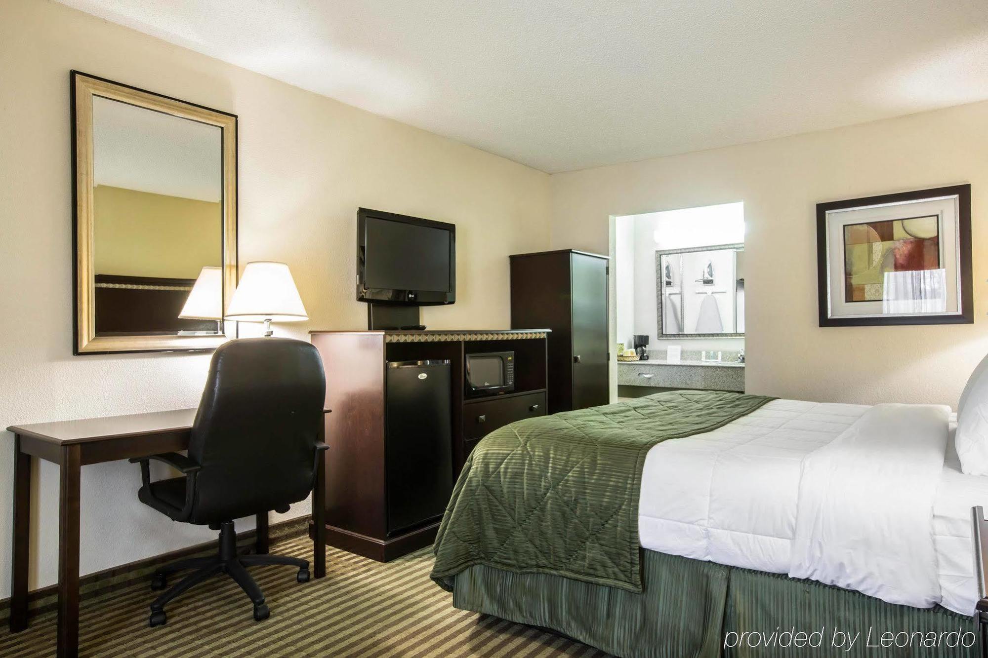 Quality Inn & Suites Greenville - Haywood Mall Exteriér fotografie